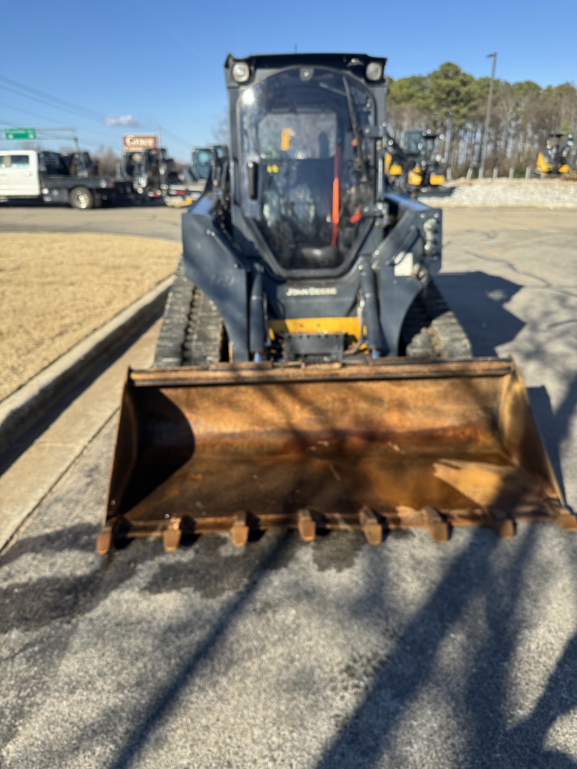 2022 Deere 325G Skid Steer