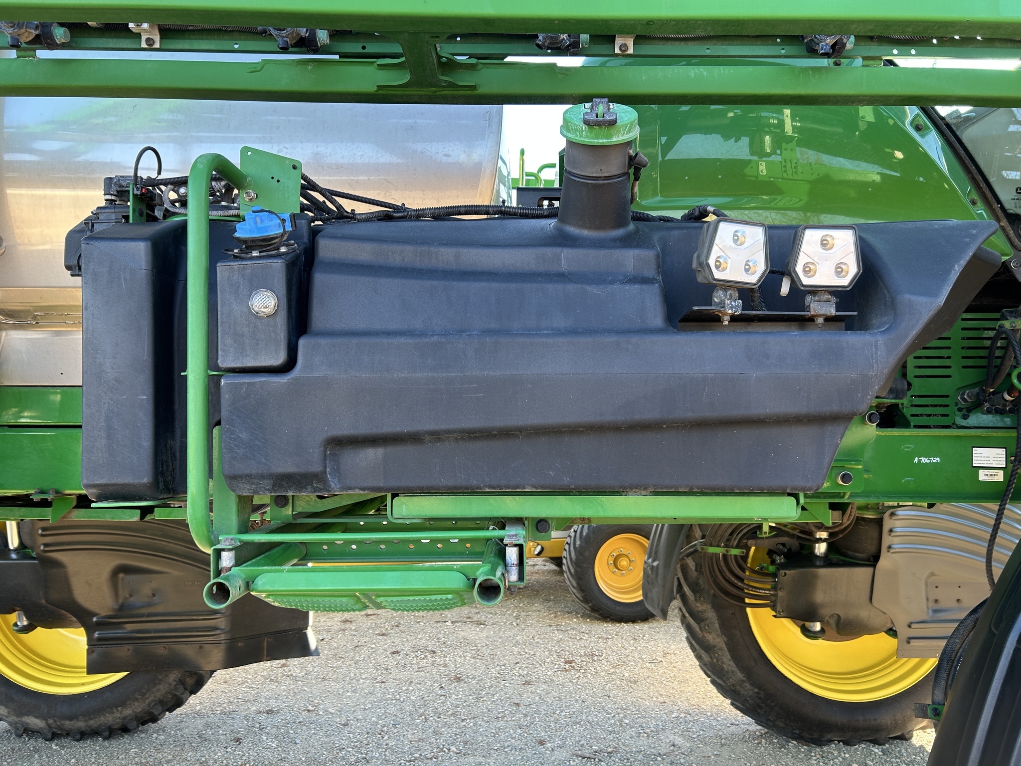 2024 John Deere 408R Self-Propelled Sprayer