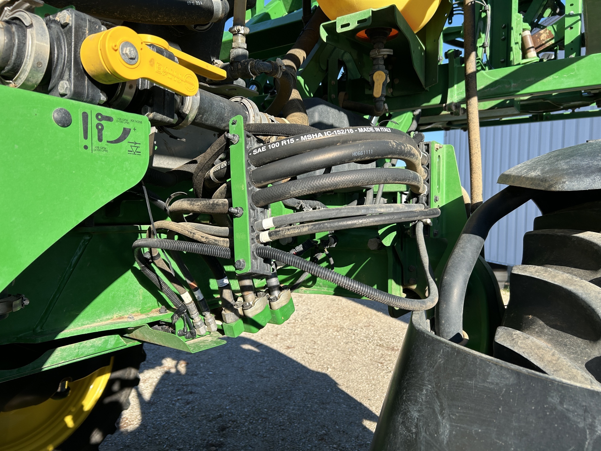 2024 John Deere 408R Self-Propelled Sprayer