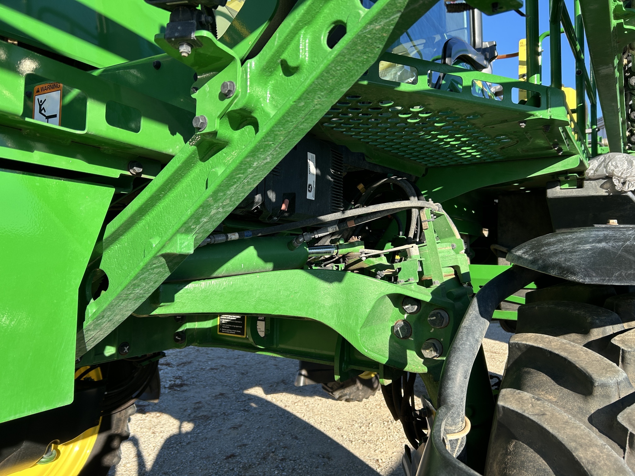 2024 John Deere 408R Self-Propelled Sprayer