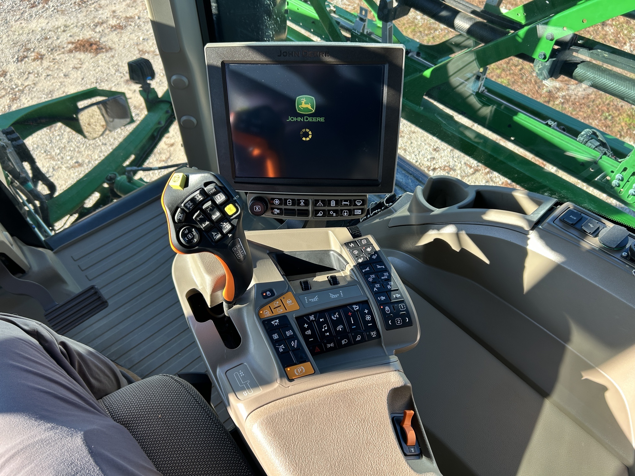 2024 John Deere 408R Self-Propelled Sprayer