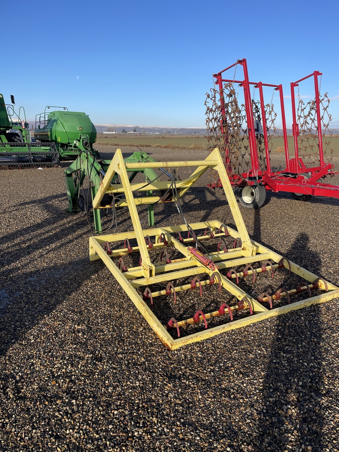  John Deere 725 Front End Loader