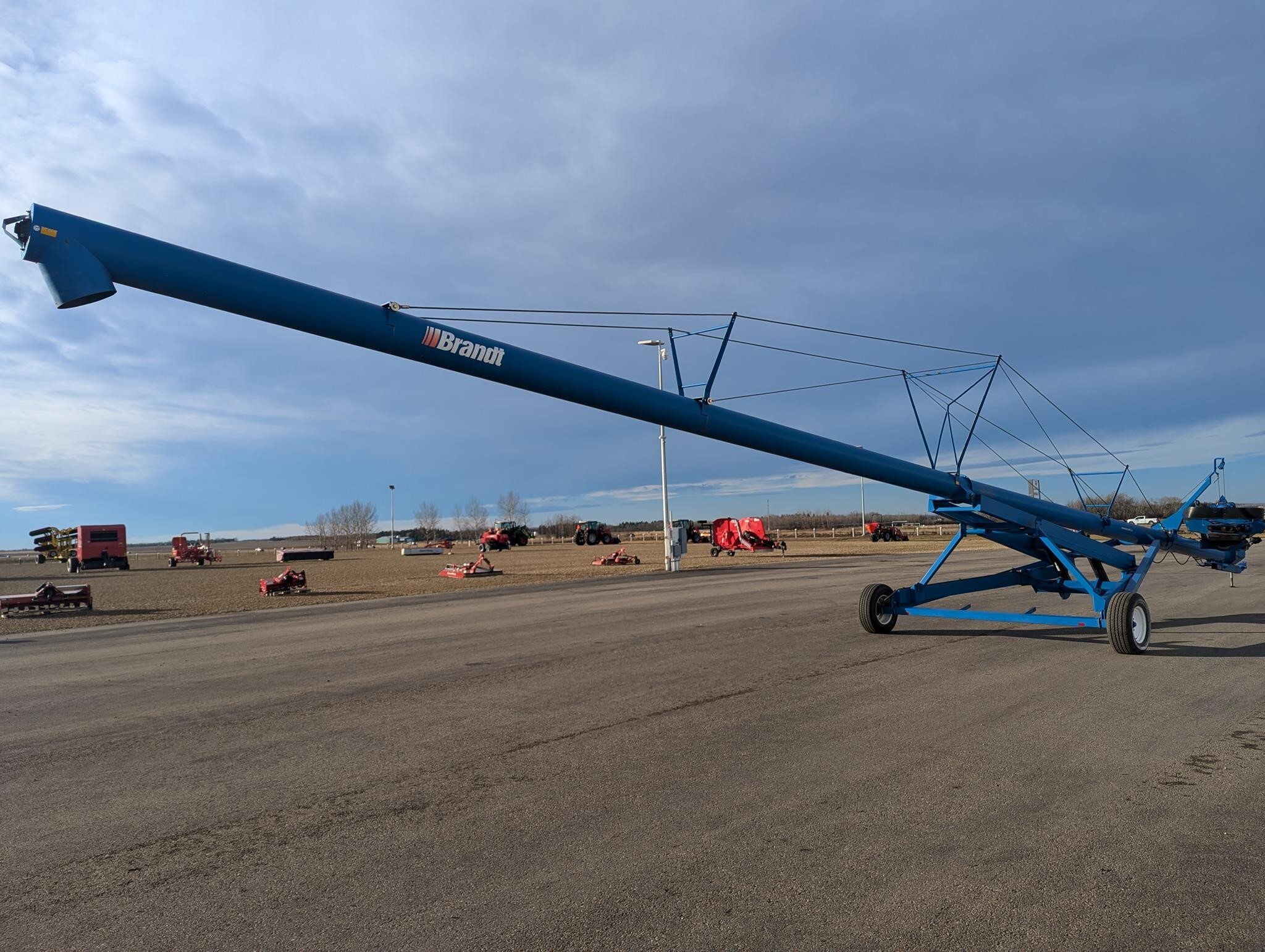 2003 Brandt 13x70 Augers and Conveyor
