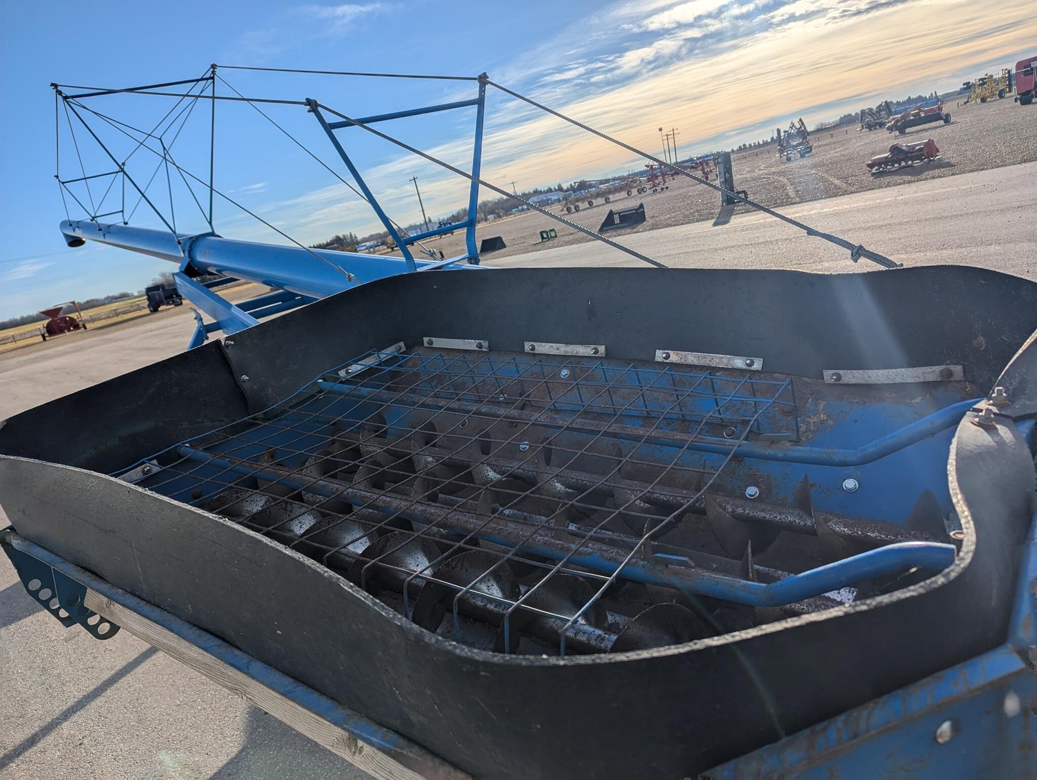 2003 Brandt 13x70 Augers and Conveyor
