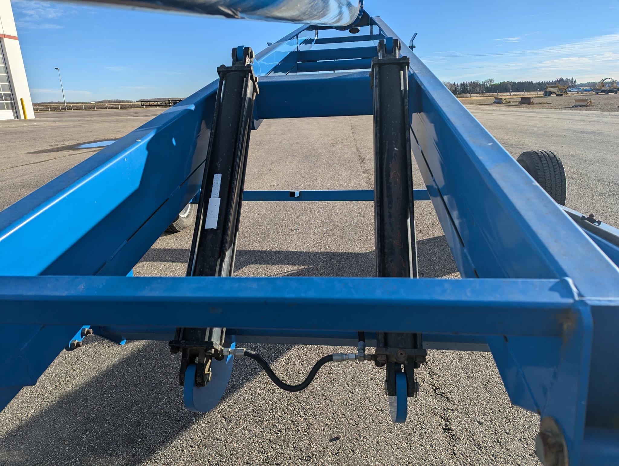 2003 Brandt 13x70 Augers and Conveyor