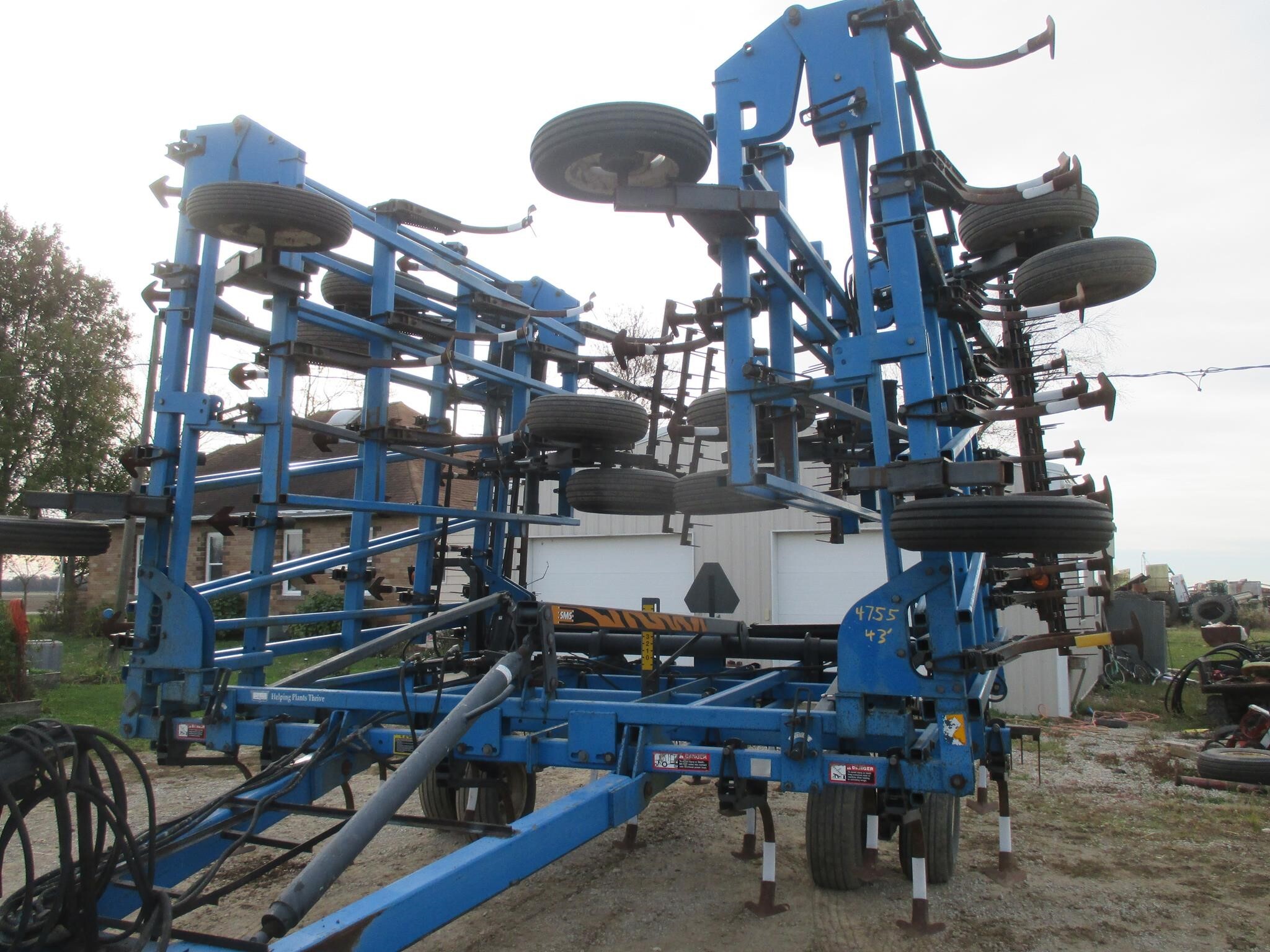  DMI Tigermate II Field Cultivator