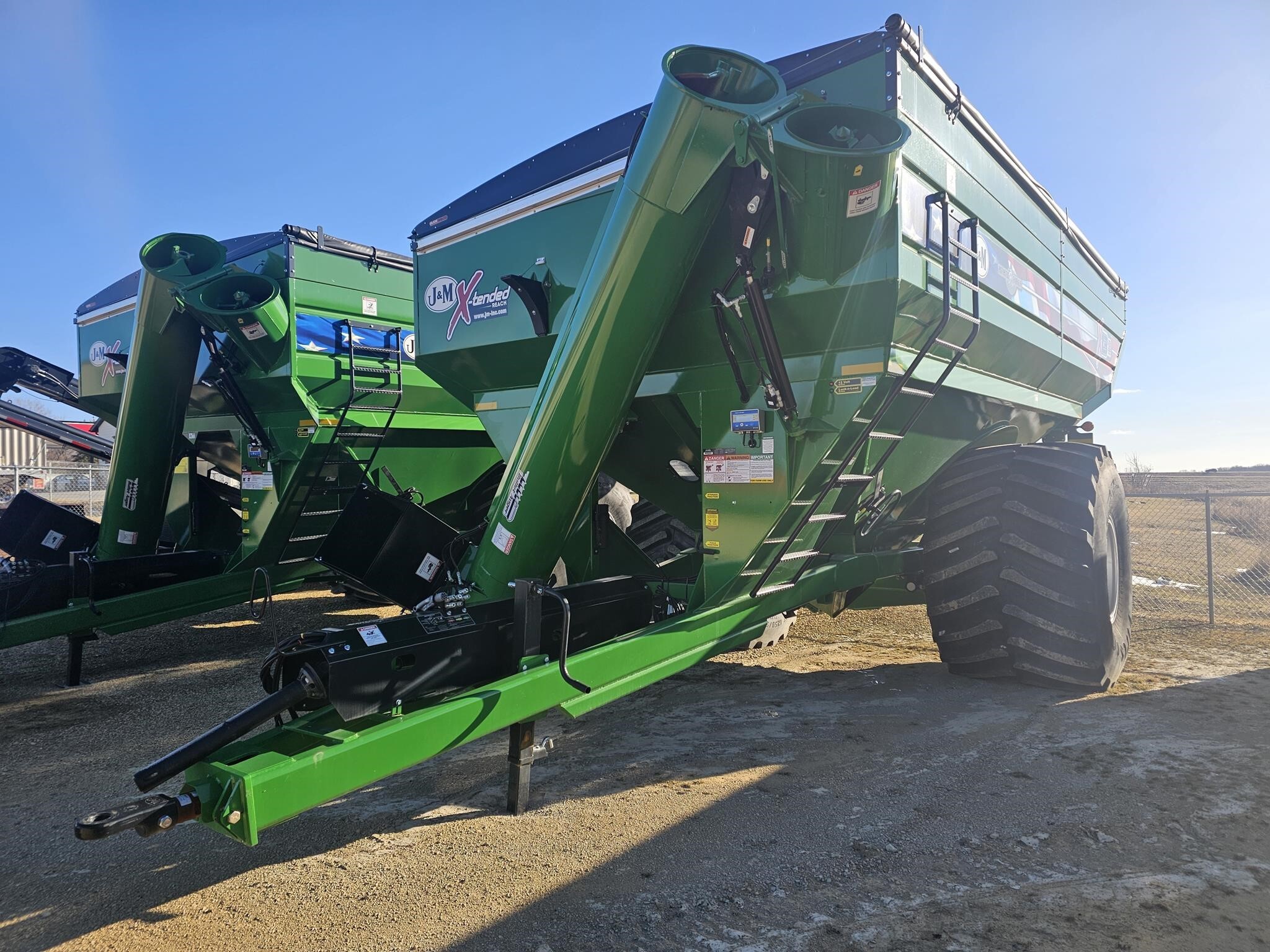 2026 J&M 1312-20S Grain Cart