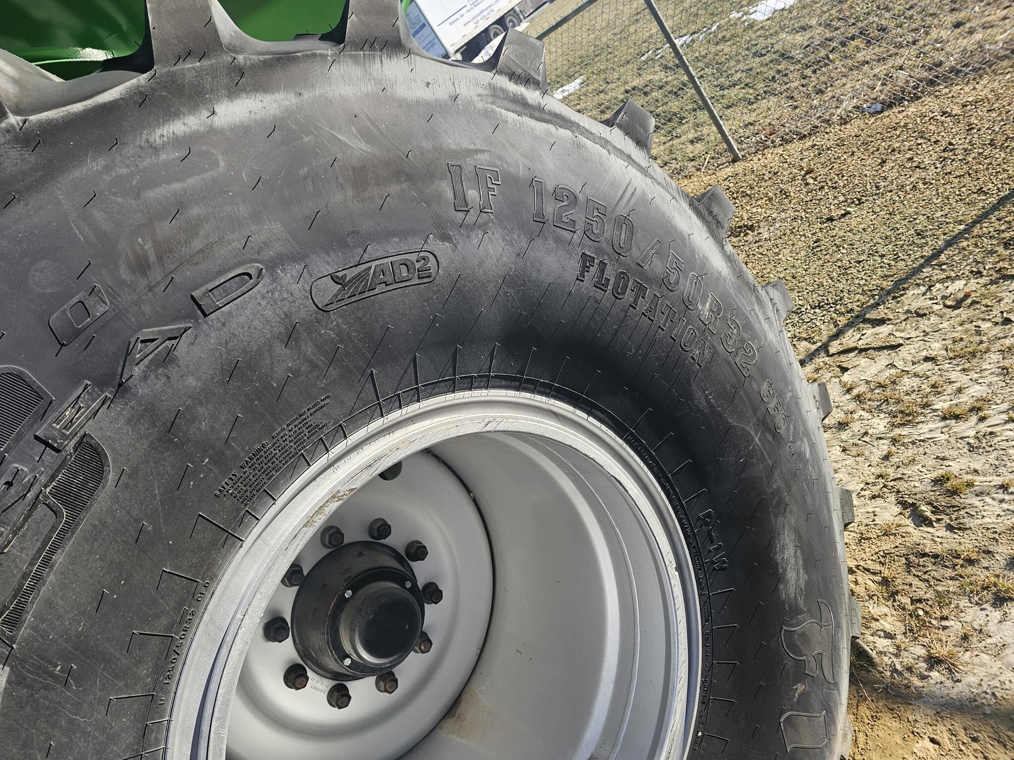 2026 J&M 1312-20S Grain Cart