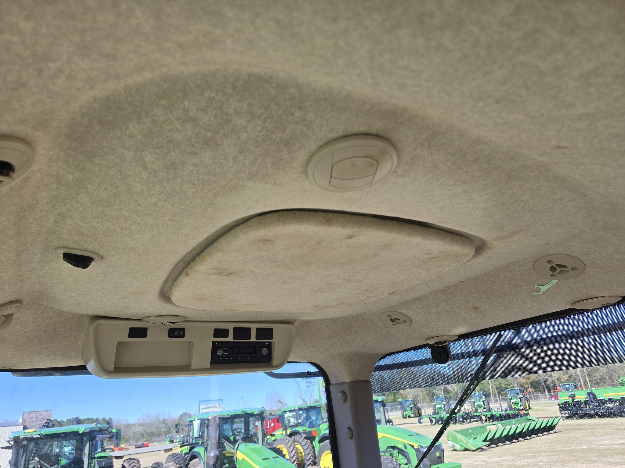 2019 John Deere 9570RT Tractor