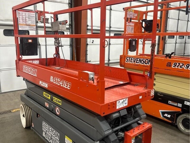 Used Skyjack SJIII3220 Scissor/Boom Lifts for Sale - 5