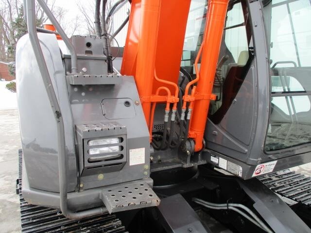 2012 Hitachi ZAXIS 135US-3 Excavator