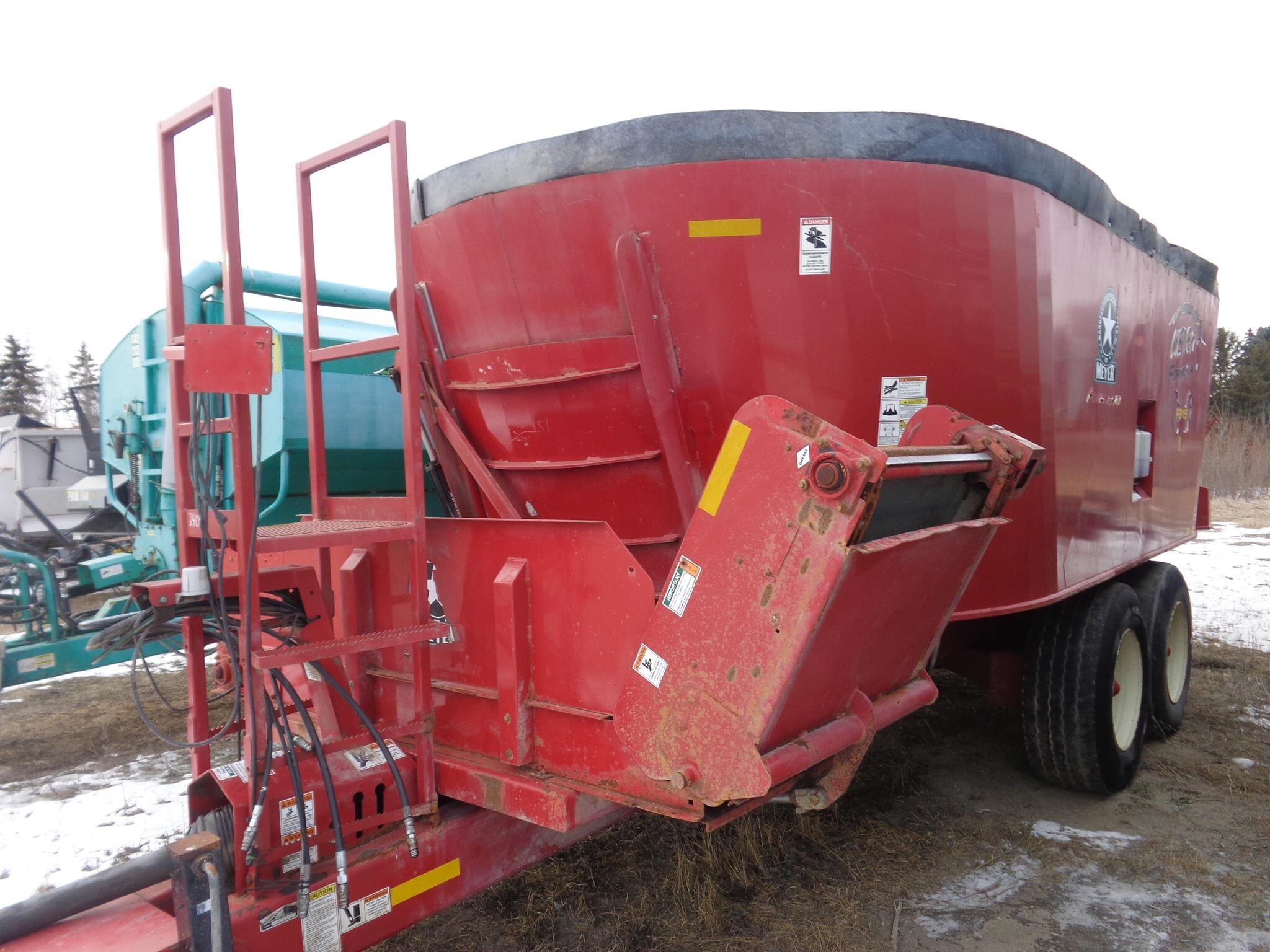  Meyer F815 Grinders and Mixer