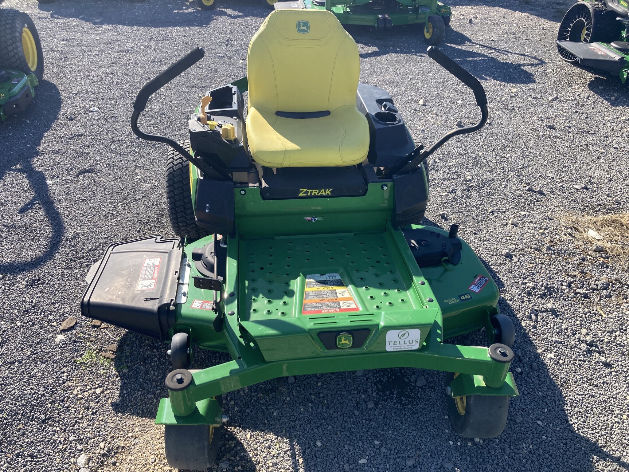 2023 John Deere Z325E Lawn Mower