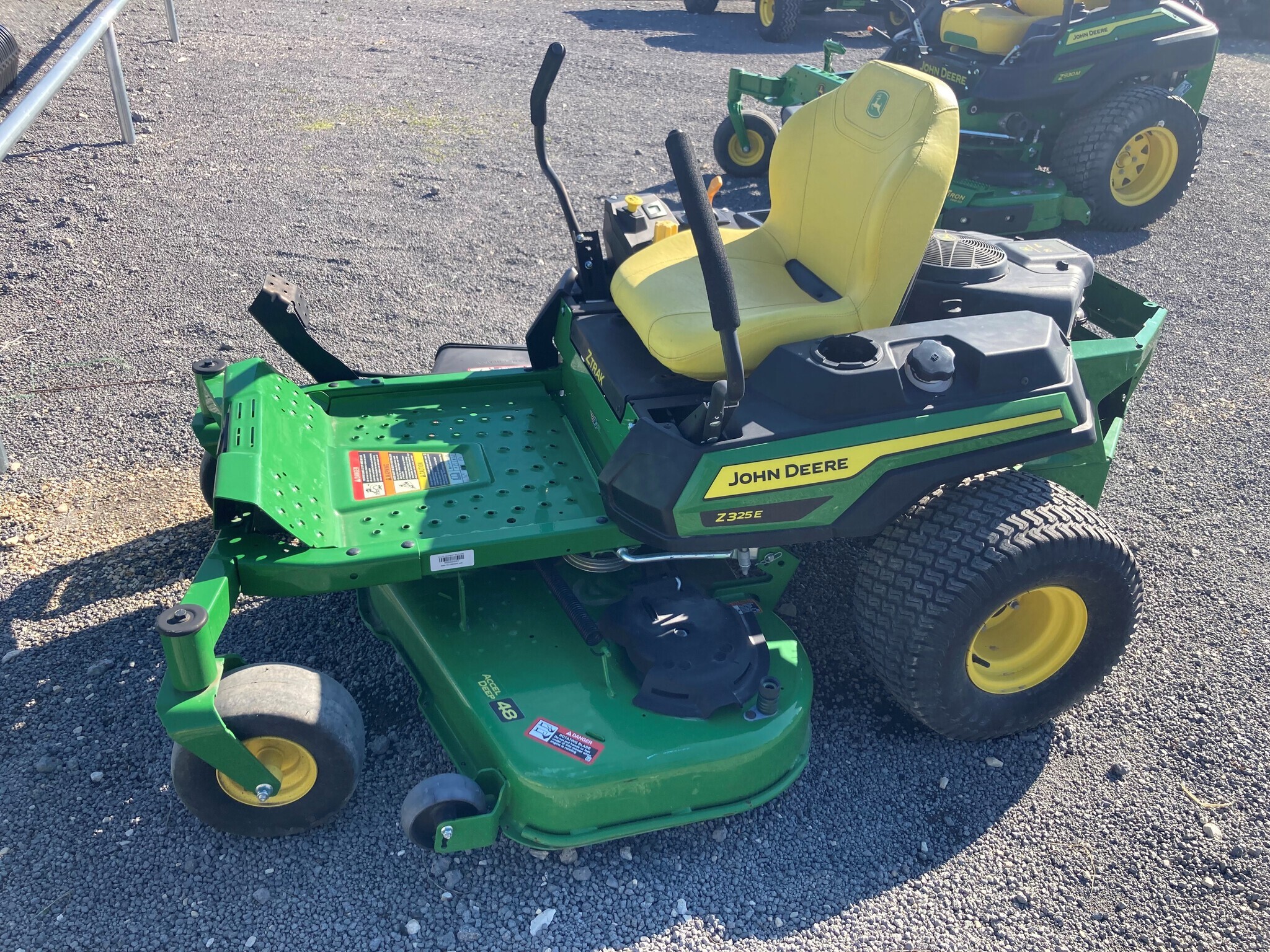 2023 John Deere Z325E Lawn Mower