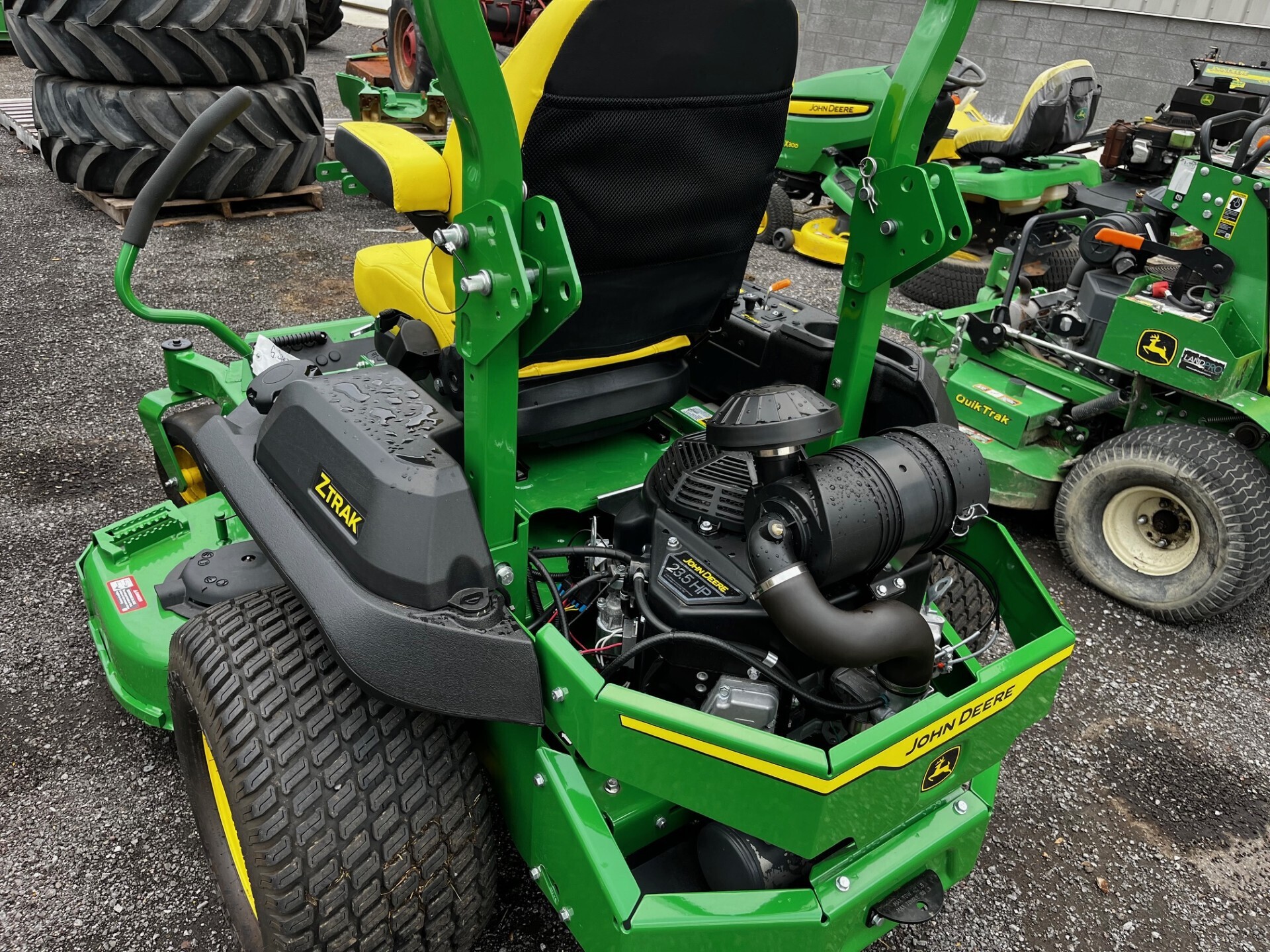 2023 John Deere Z740R Lawn Mower