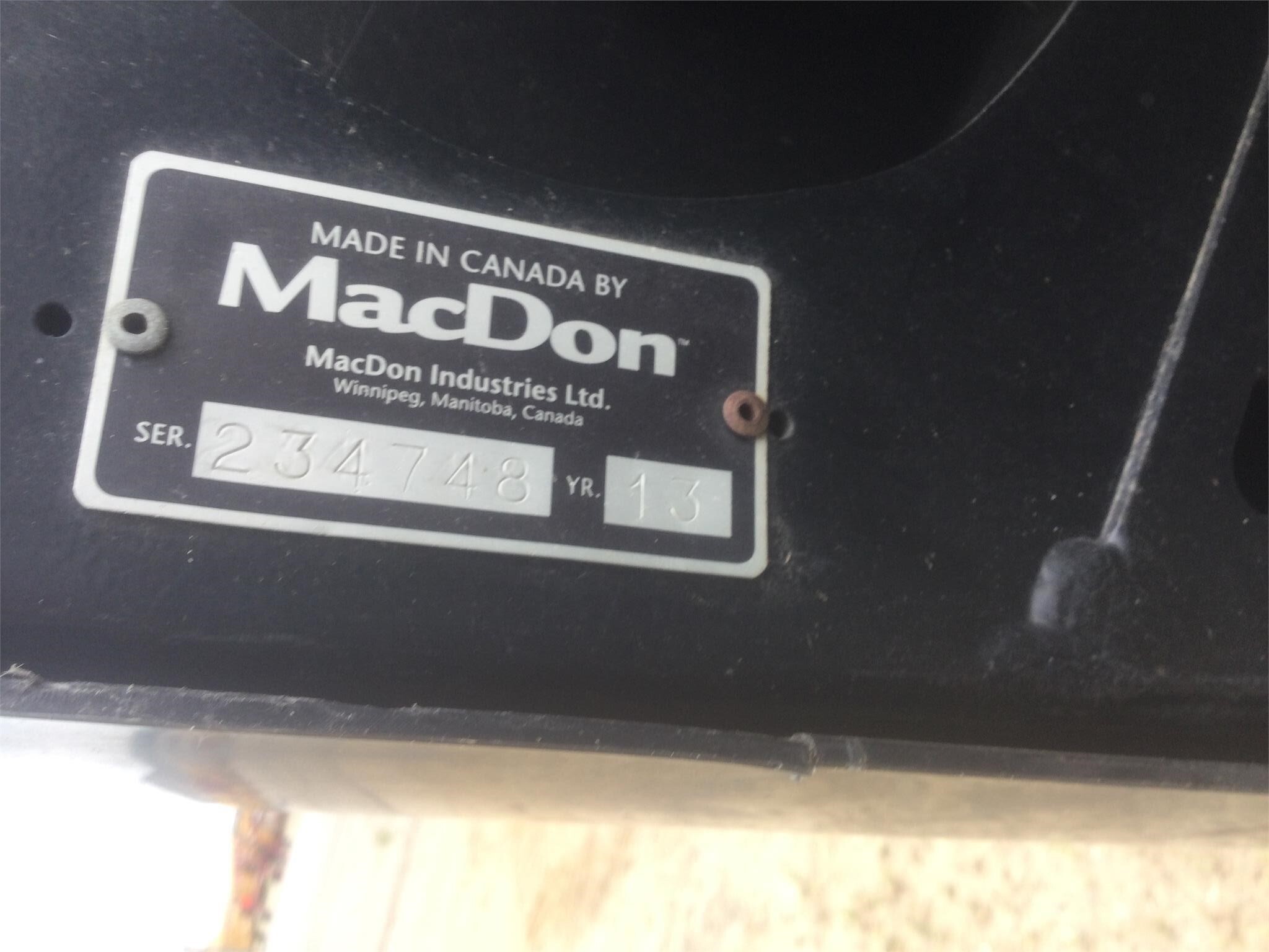 2013 MacDon FD75 Platform