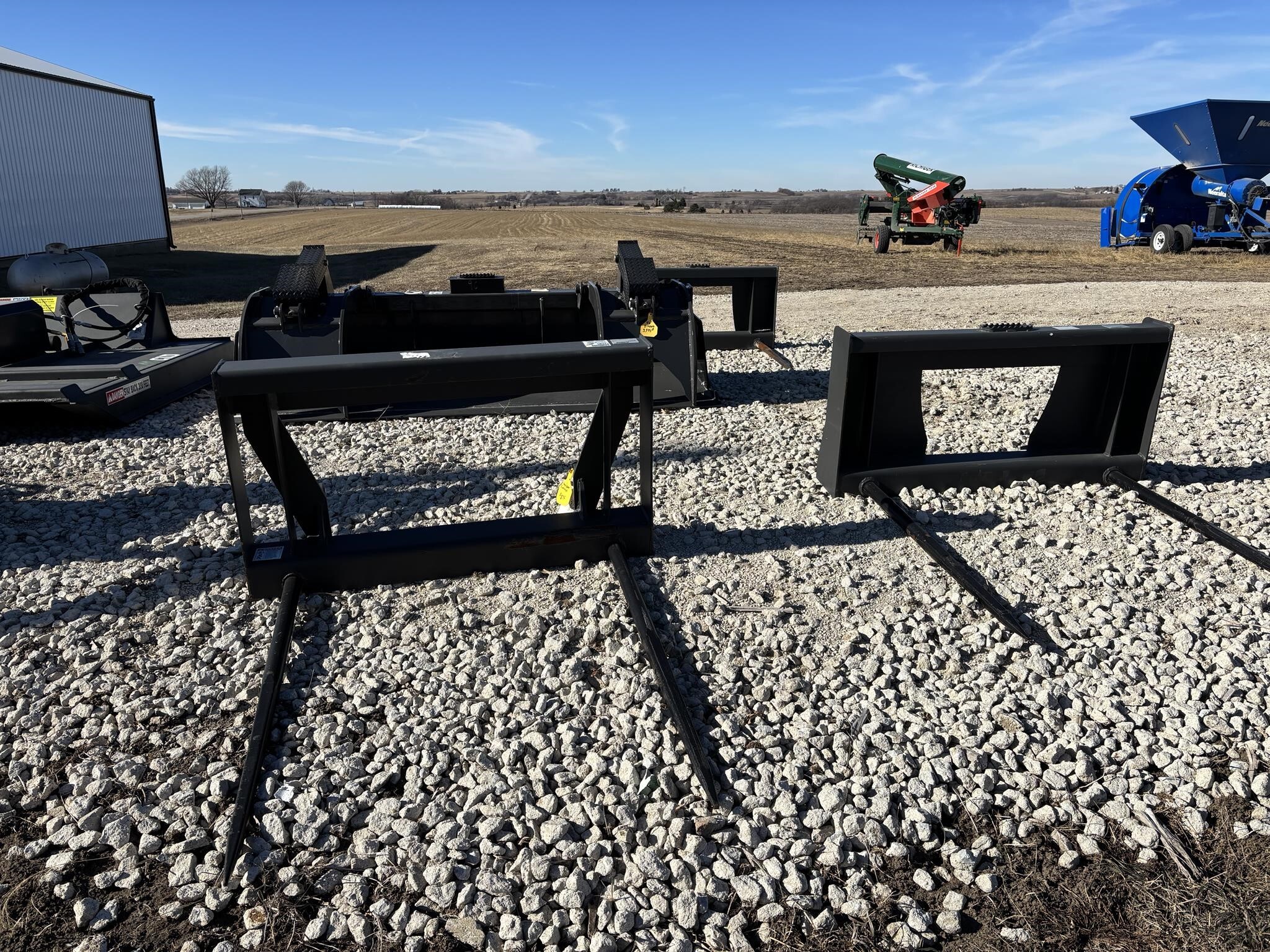 2025 IRONCRAFT 2- Prong Bale Spear Miscellaneous