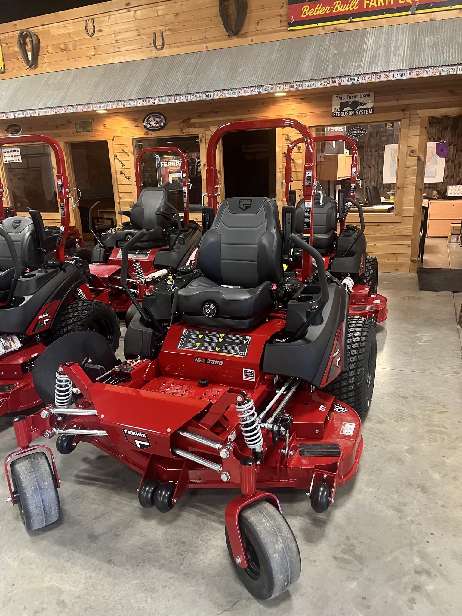 2025 Ferris ISX3300BVE4060SS Lawn Mower