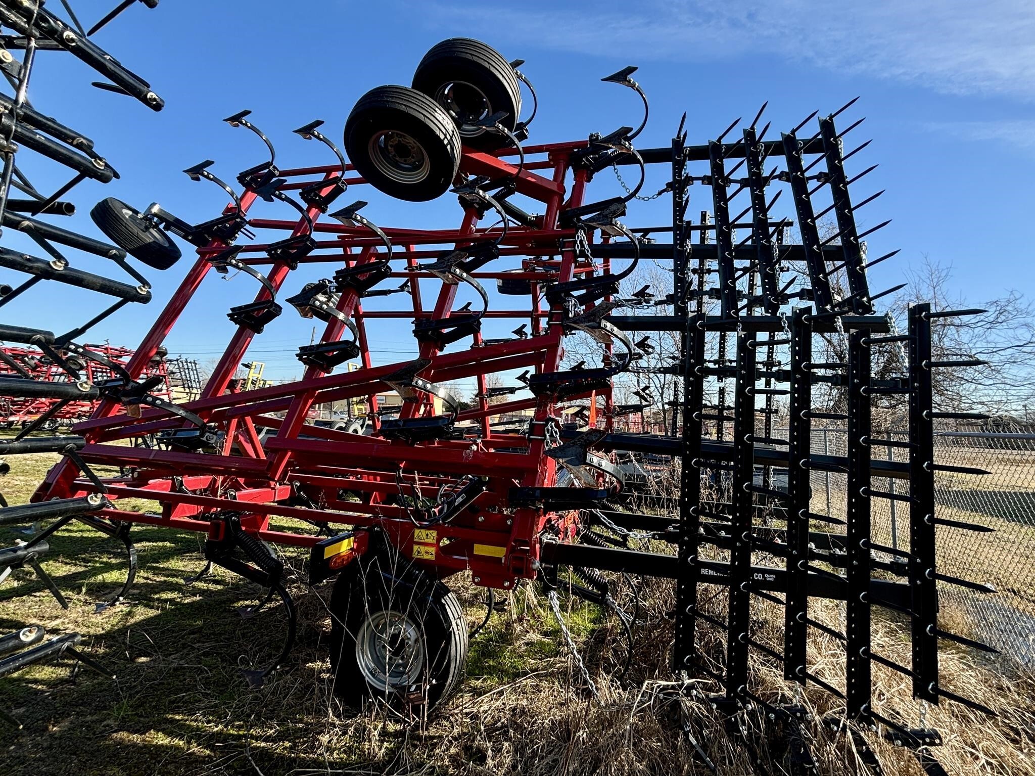 2023 Case IH Tiger-Mate 255 Field Cultivator