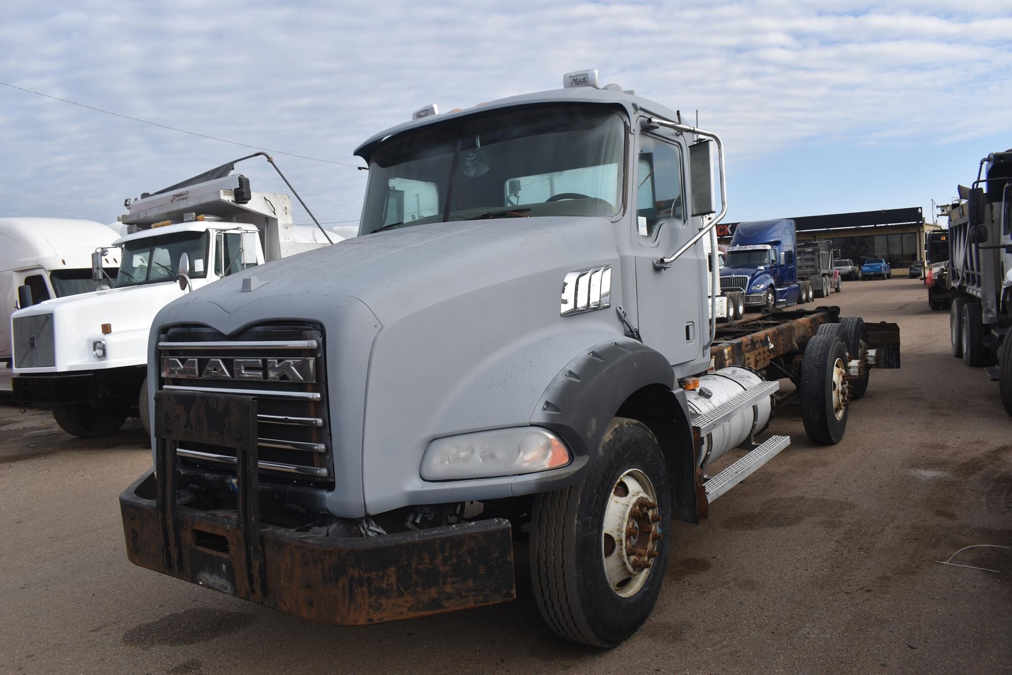 2008 Mack GRANITE GU813 Semi Trucks/Trailer