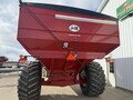 2019 J&M 812-18 Grain Cart