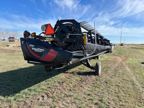 2019 MacDon FD140 Platform