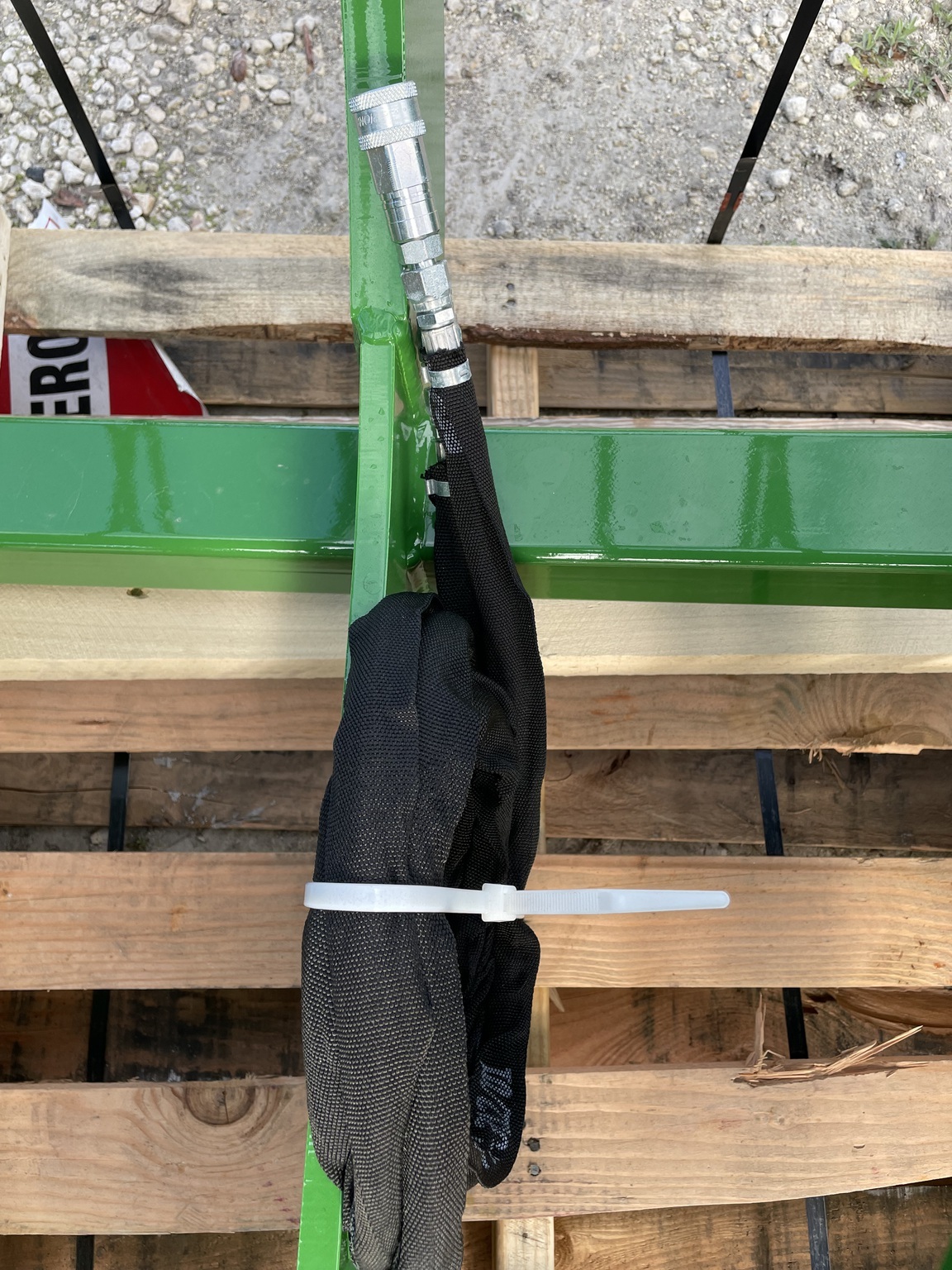 2025 Frontier AV20E Loader and Skid Steer Attachment