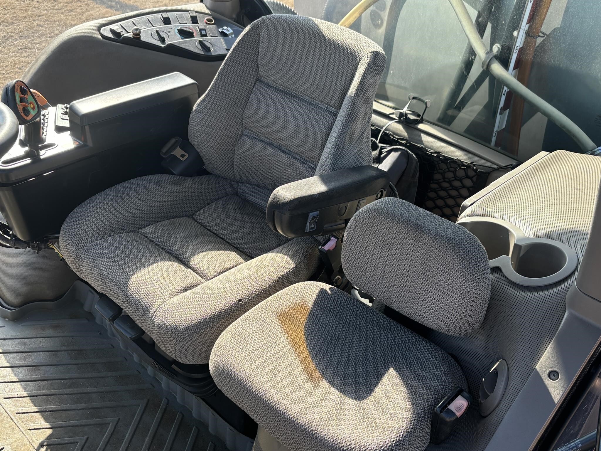 2014 Case IH Patriot 3240 Self-Propelled Sprayer