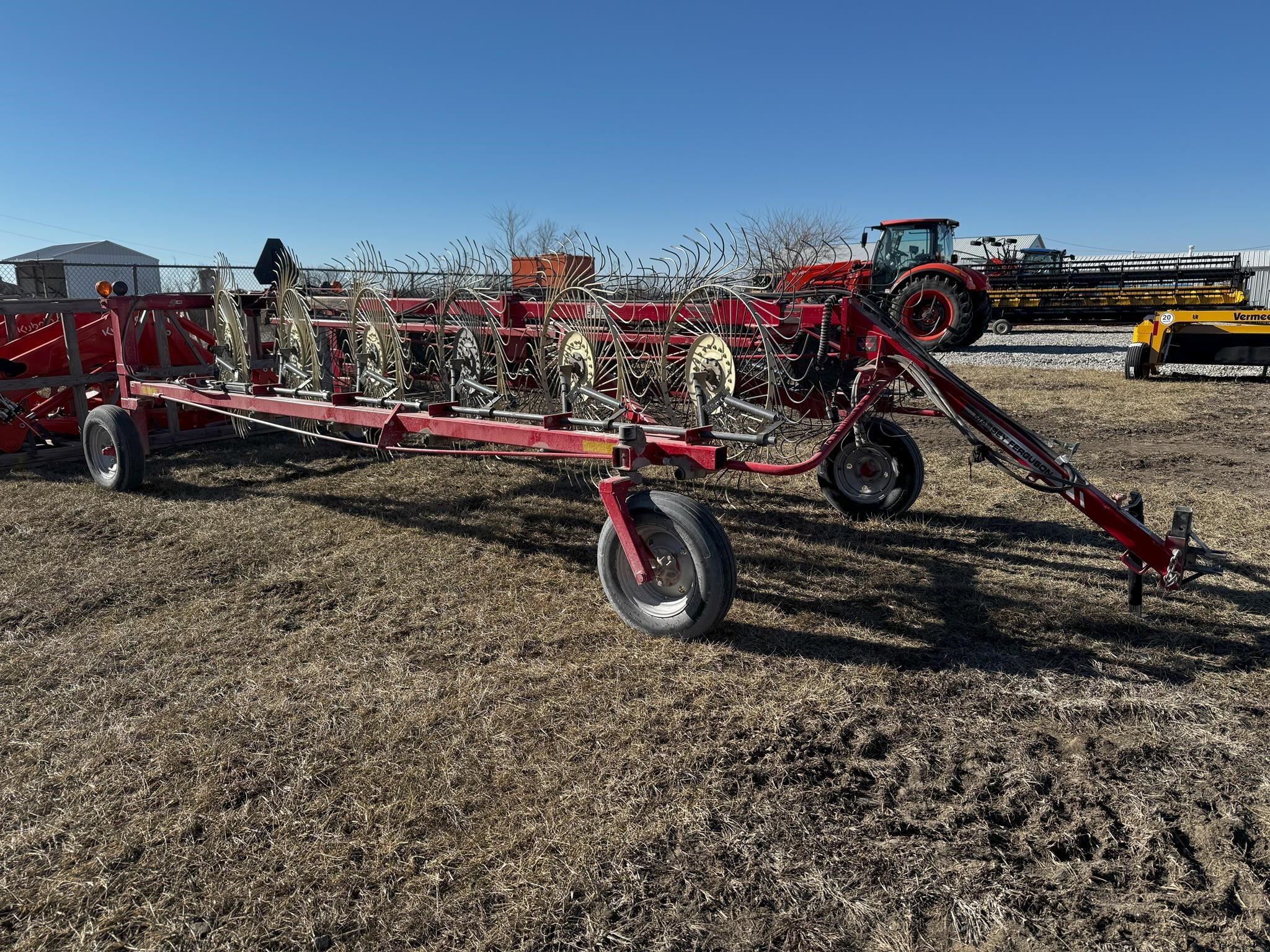 2016 Massey Ferguson 3983 Rake