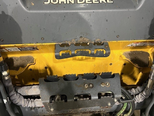2022 Deere 331G Skid Steer