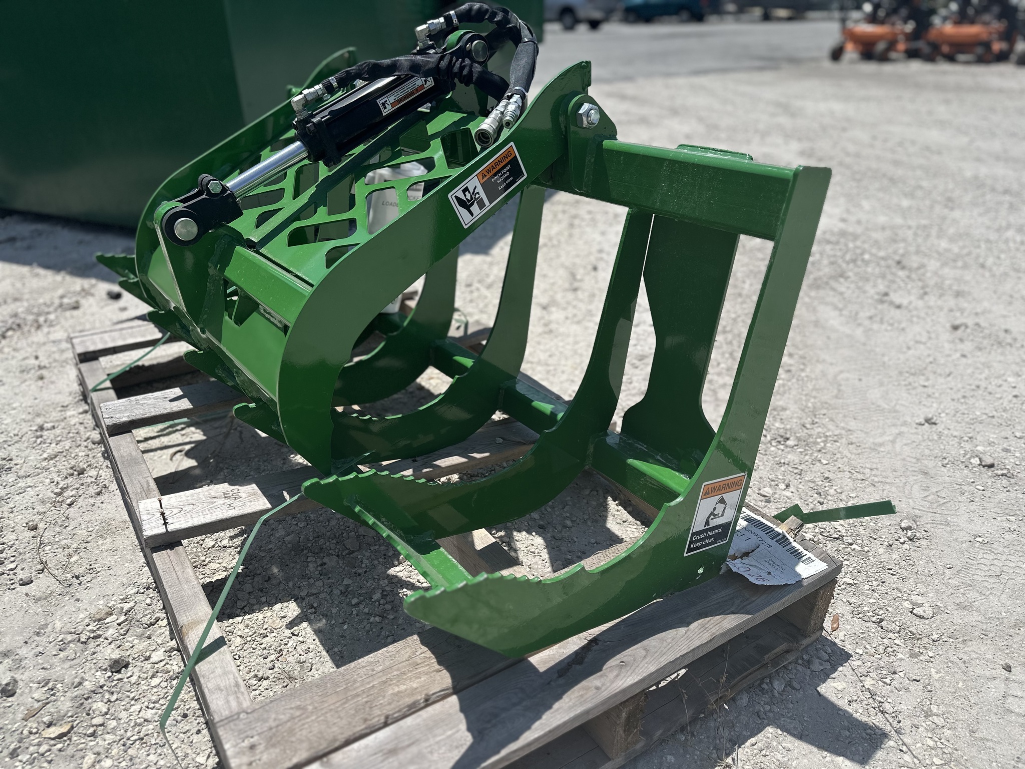 2025 Frontier AV20F Loader and Skid Steer Attachment