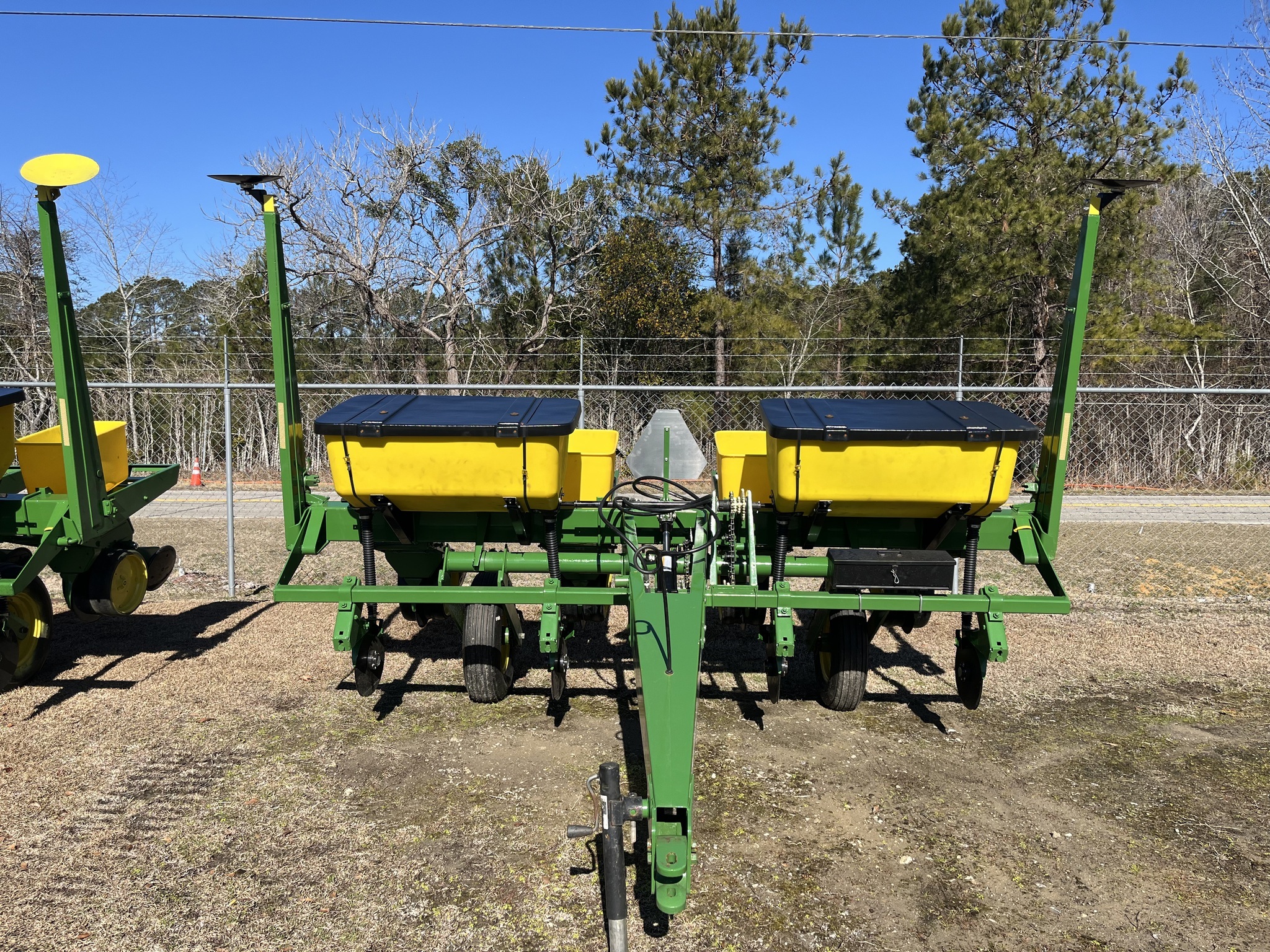  Pequea 7000 Planter