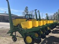  Pequea 7000 Planter