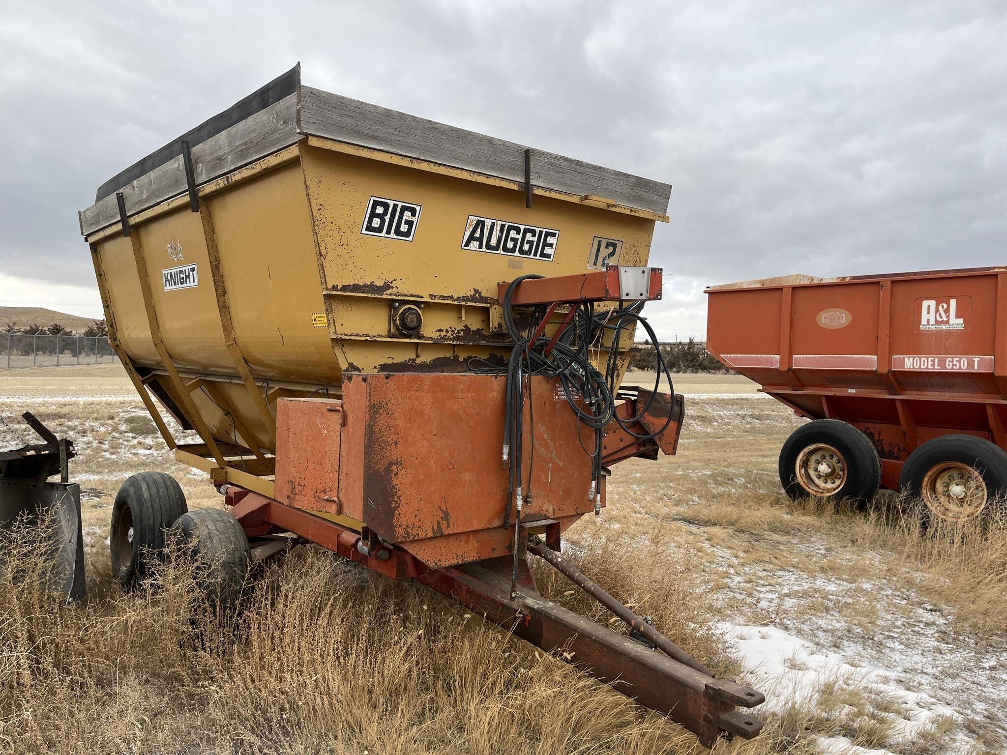  Knight Big Auggie 12 Grinders and Mixer