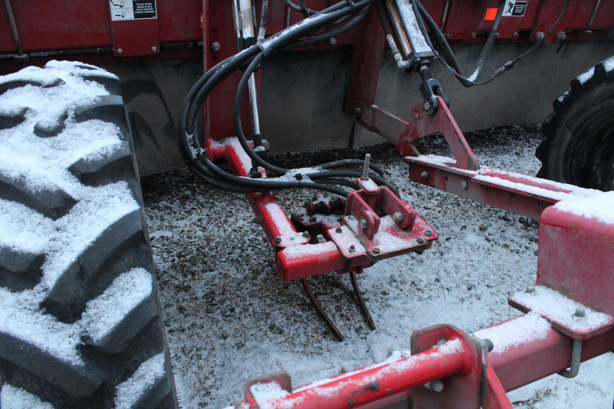 2013 Amity 3700 Beet Equipment
