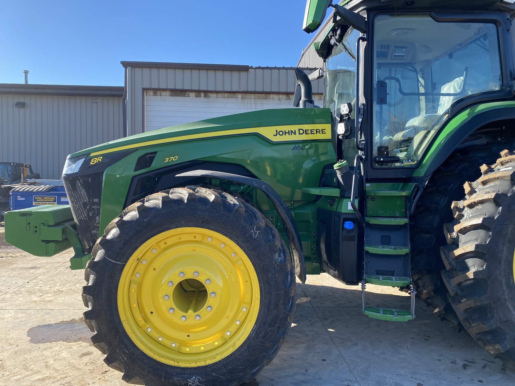2024 John Deere 8R 370 Tractor