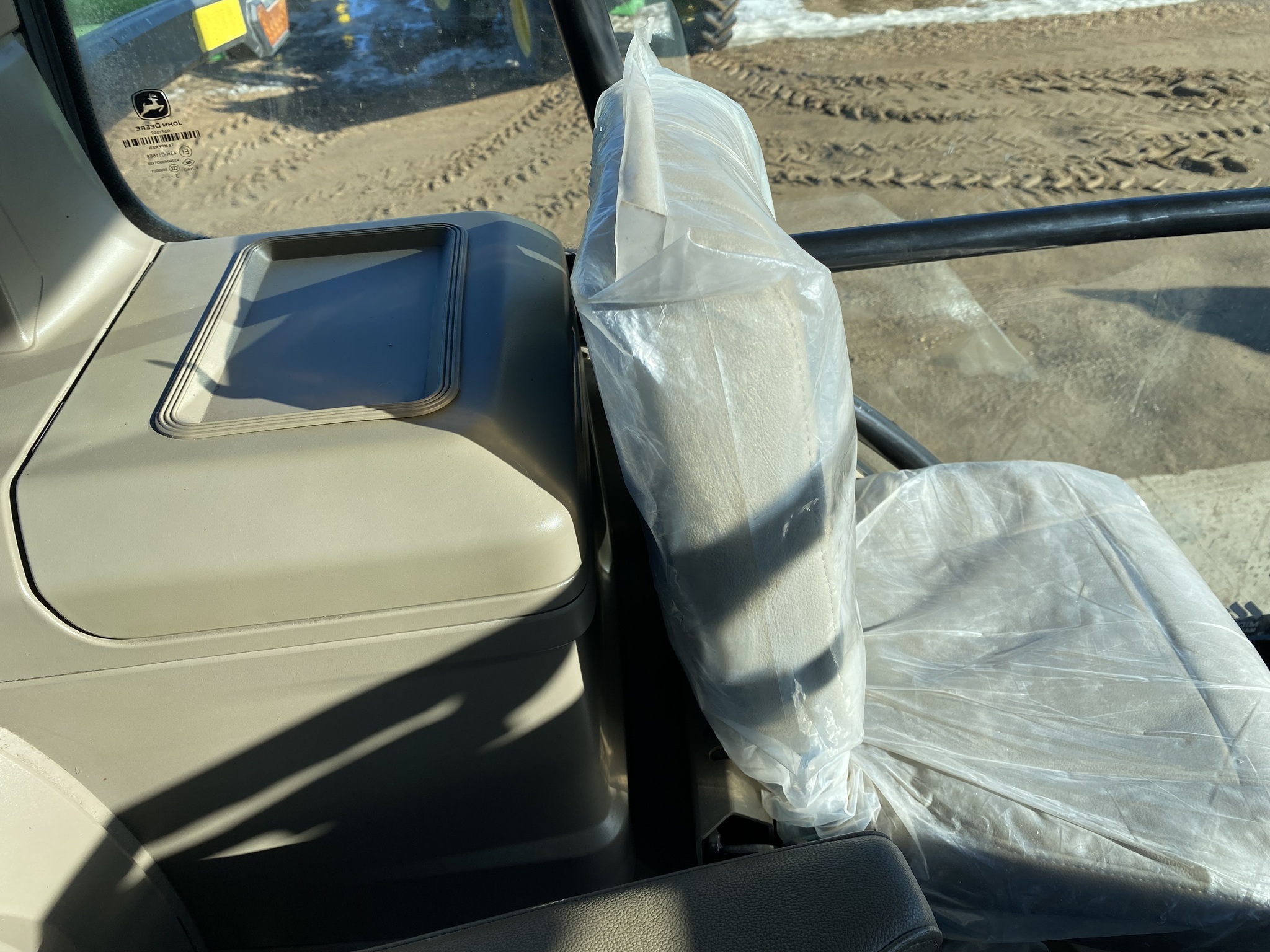 2024 John Deere 8R 370 Tractor