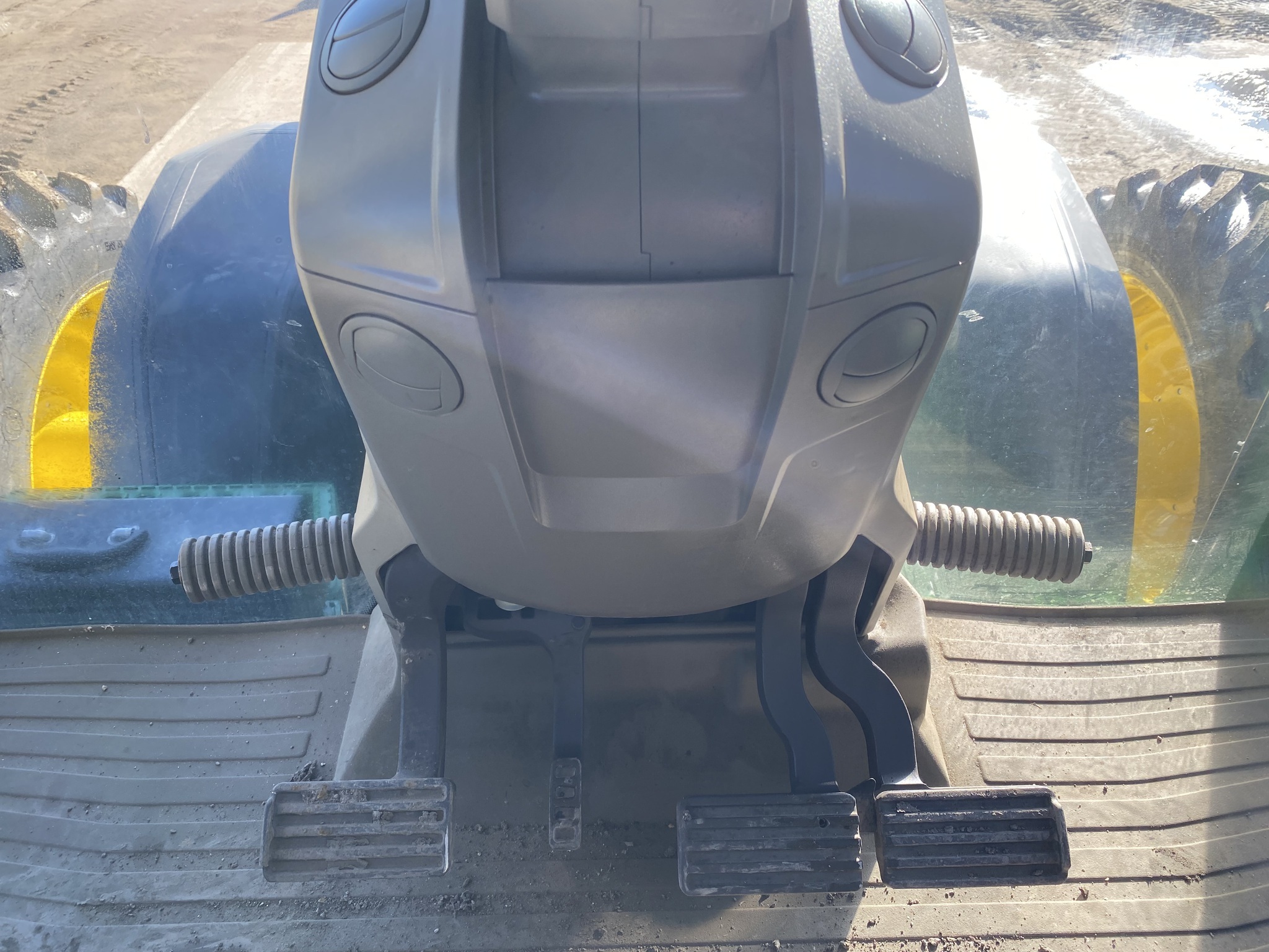 2024 John Deere 8R 370 Tractor