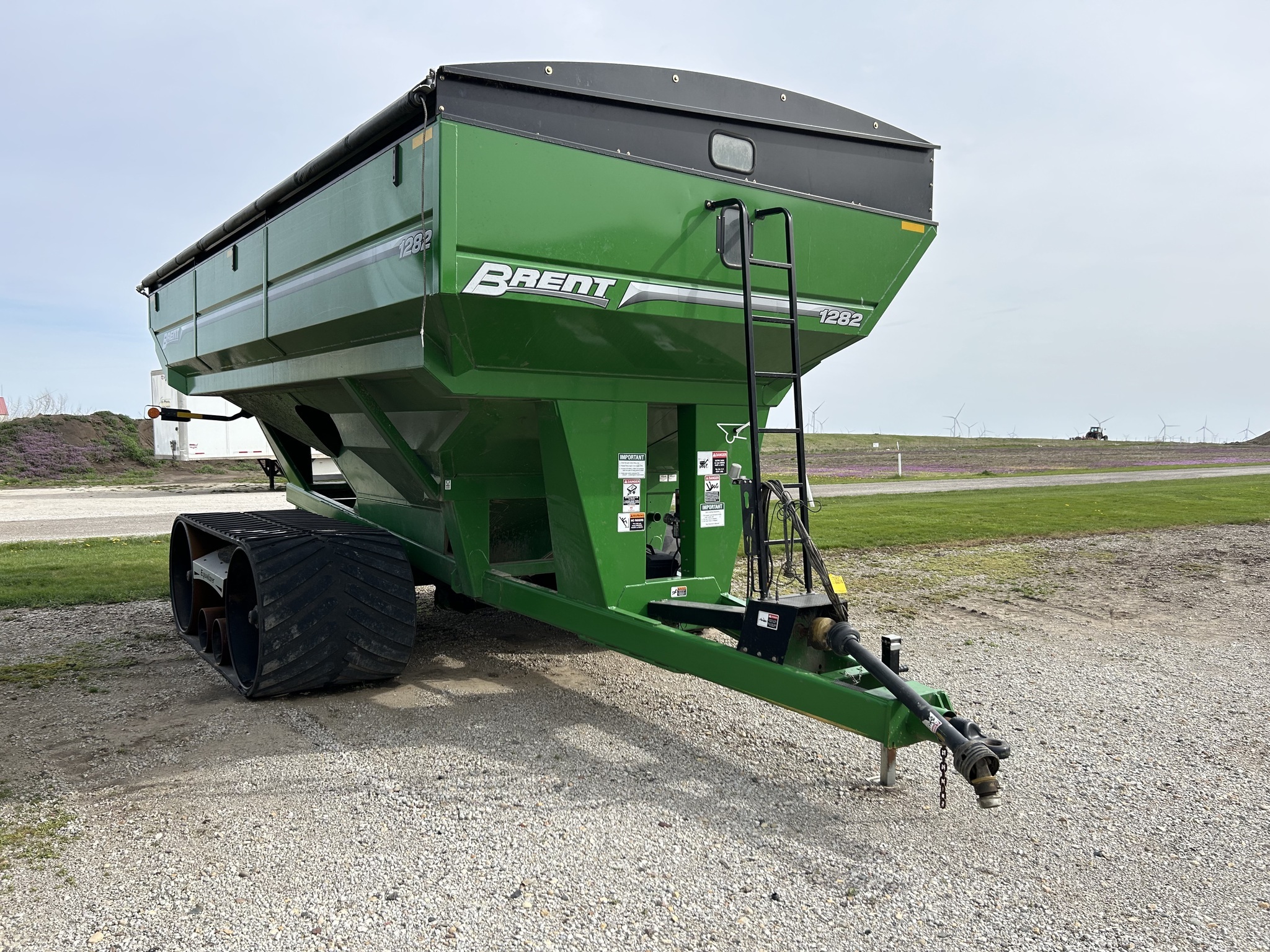 2016 Brent 1282 Grain Cart