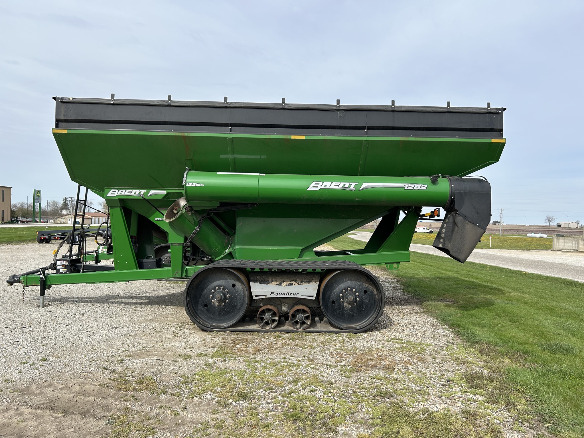 2016 Brent 1282 Grain Cart