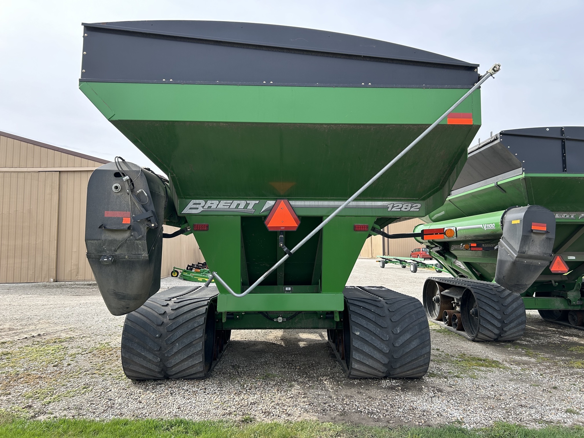 2016 Brent 1282 Grain Cart