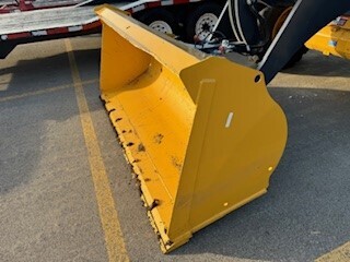 2022 John Deere BYT11582 Loader and Skid Steer Attachment