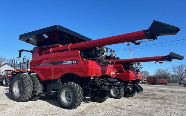 2017 Case IH 8240 Combine