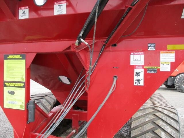  J&M 1151-22 Grain Cart