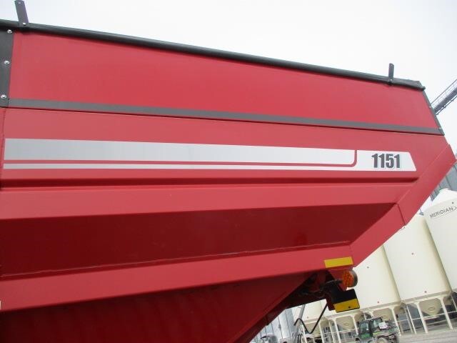  J&M 1151-22 Grain Cart