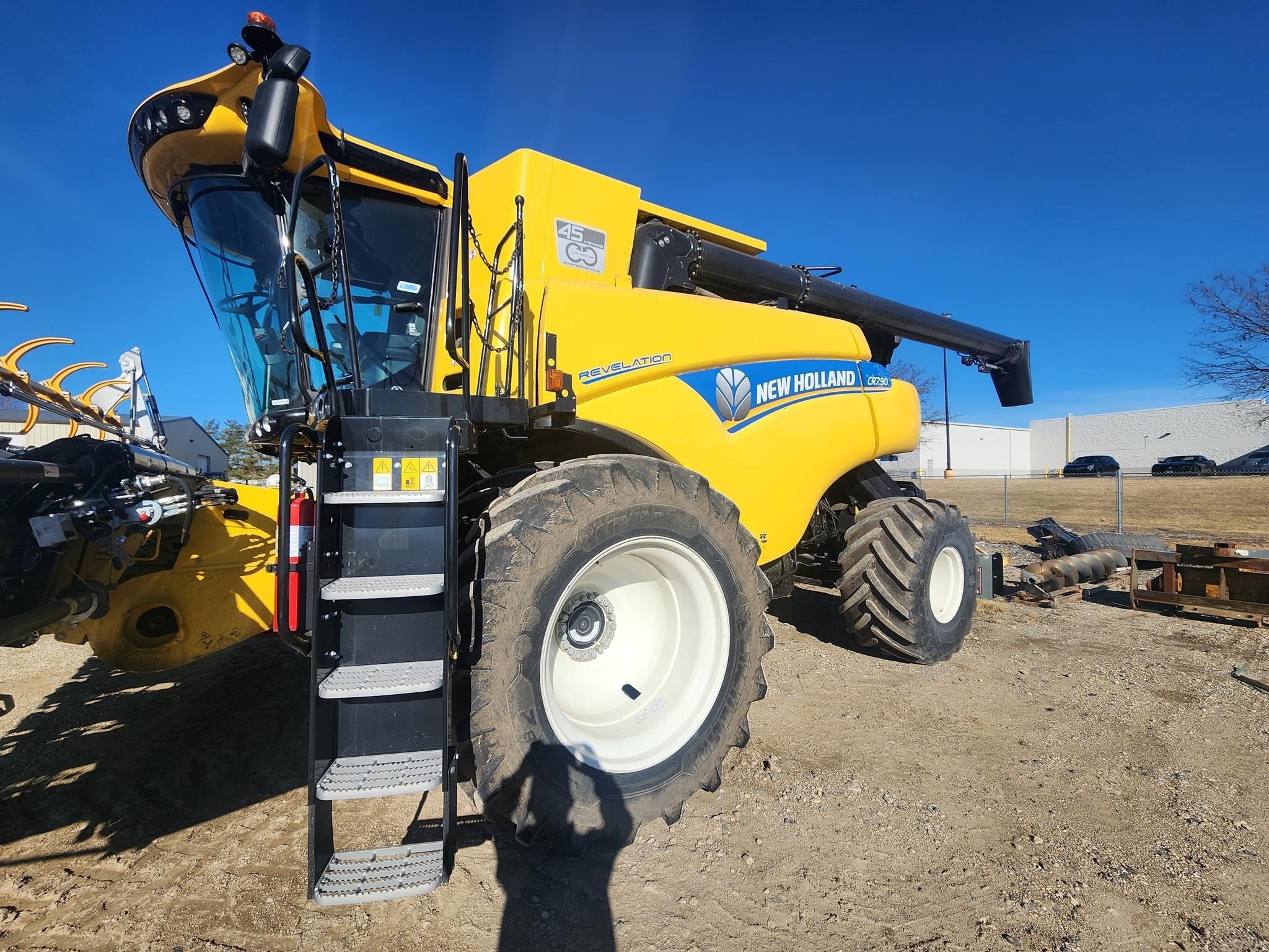 2020 New Holland CR7.90 REVELATION Combine