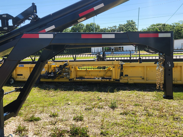 2024 J&M 290ST8BC-B Grain Cart