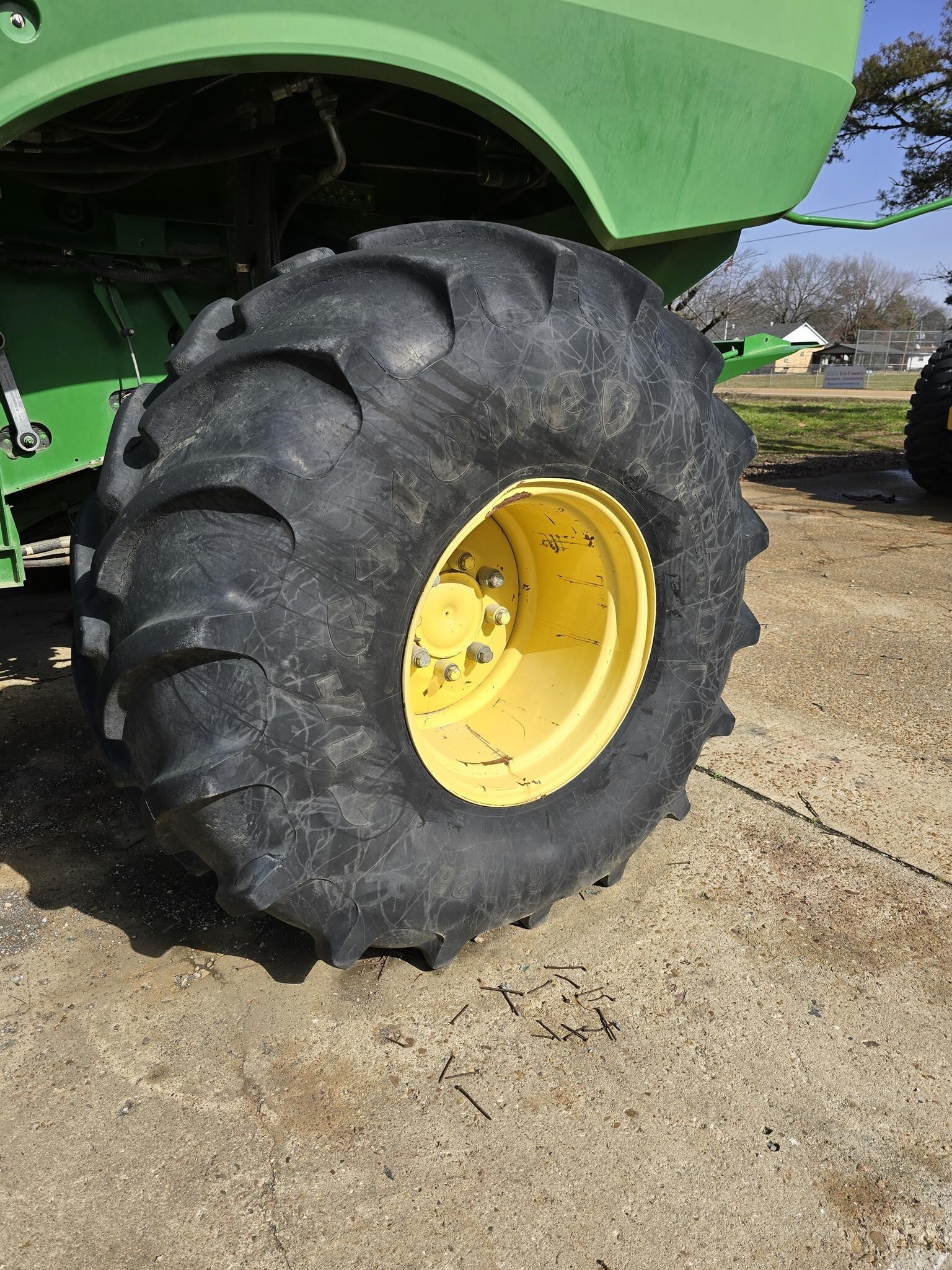 2015 John Deere S680 Combine