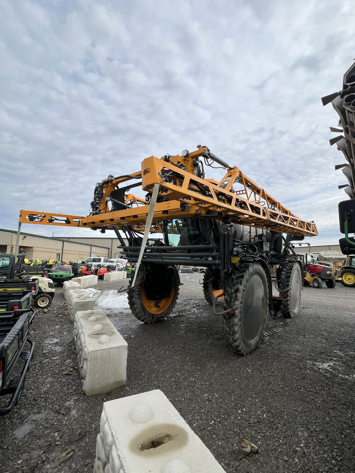 2022 Hagie STS12 Self-Propelled Sprayer