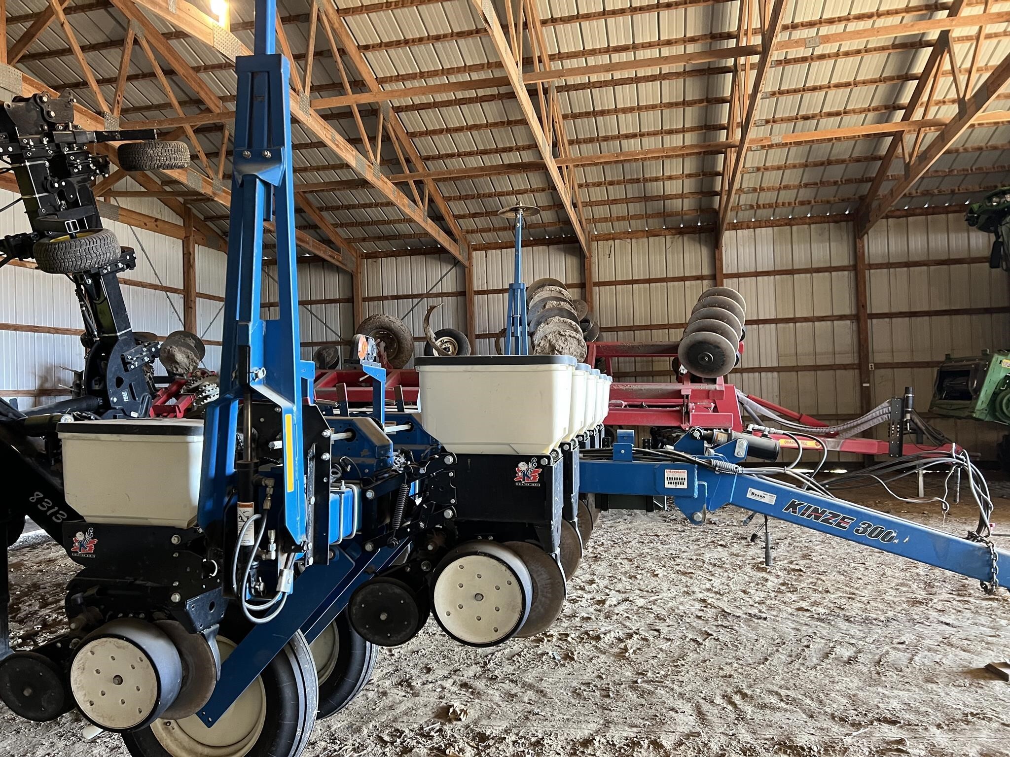 2014 Kinze 3000 Planter